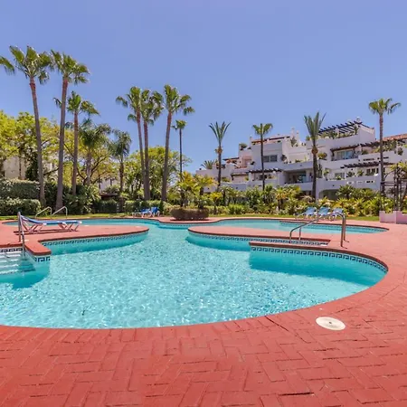 Vacation I Jardines De Ventura Del Mar, Walk To Puerto Banus Marina, A Minute From The Beach, Groundfloor, Family Friendly And Pool