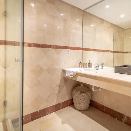 Vacation I Jardines De Ventura Del Mar, Walk To Puerto Banus Marina, A Minute From The Beach, Groundfloor, Family Friendly And Pool Apartman *