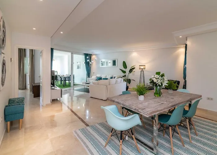 アパート Vacation I Jardines De Ventura Del Mar, Walk To Puerto Banus Marina, A Minute From The Beach, Groundfloor, Family Friendly And Pool マルベーリャ