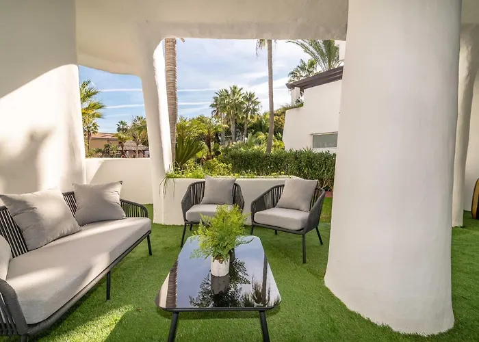 Vacation I Jardines De Ventura Del Mar, Walk To Puerto Banus Marina, A Minute From The Beach, Groundfloor, Family Friendly And Pool アパート