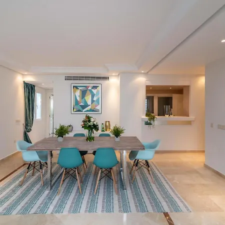 Vacation I Jardines De Ventura Del Mar, Walk To Puerto Banus Marina, A Minute From The Beach, Groundfloor, Family Friendly And Pool Lejlighed Marbella