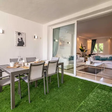 Vacation I Jardines De Ventura Del Mar, Walk To Puerto Banus Marina, A Minute From The Beach, Groundfloor, Family Friendly And Pool Μαρμπέλλα
