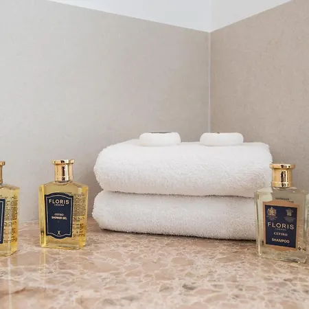 Vacation I Jardines De Ventura Del Mar, Walk To Puerto Banus Marina, A Minute From The Beach, Groundfloor, Family Friendly And Pool Μαρμπέλλα